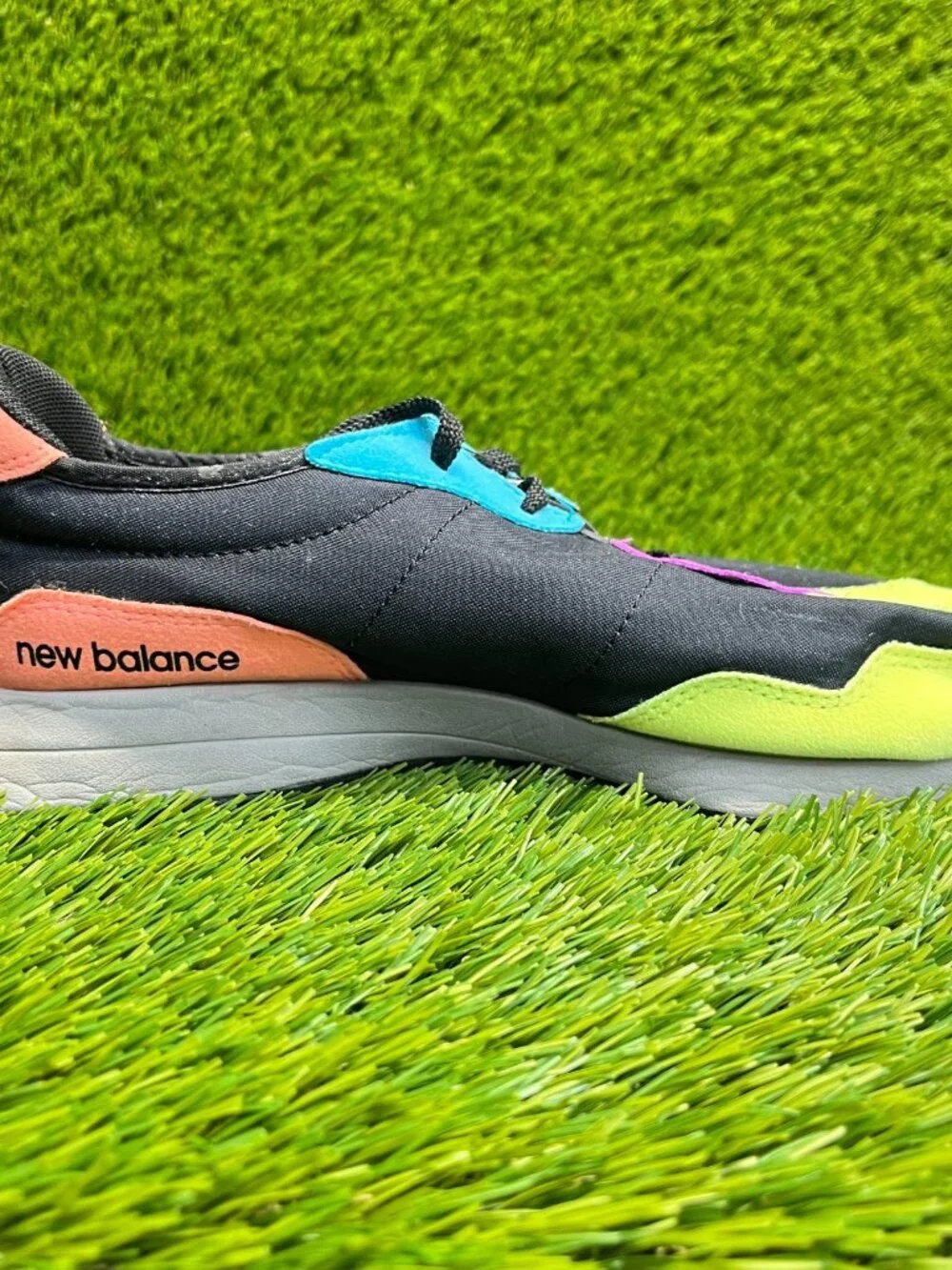 New Balance 327 Boys Size 6Y Black Green Gray‎ Walking Running Shoes Sneakers